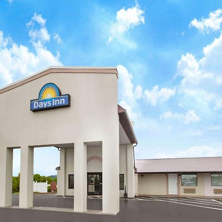 Days Inn By Wyndham גרנטוויל מראה חיצוני תמונה